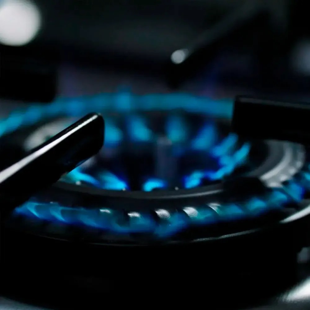 124757-6 COCINA MIDEA MFO-MG24TCUSL 4 HORNALLAS Y HORNO A GAS